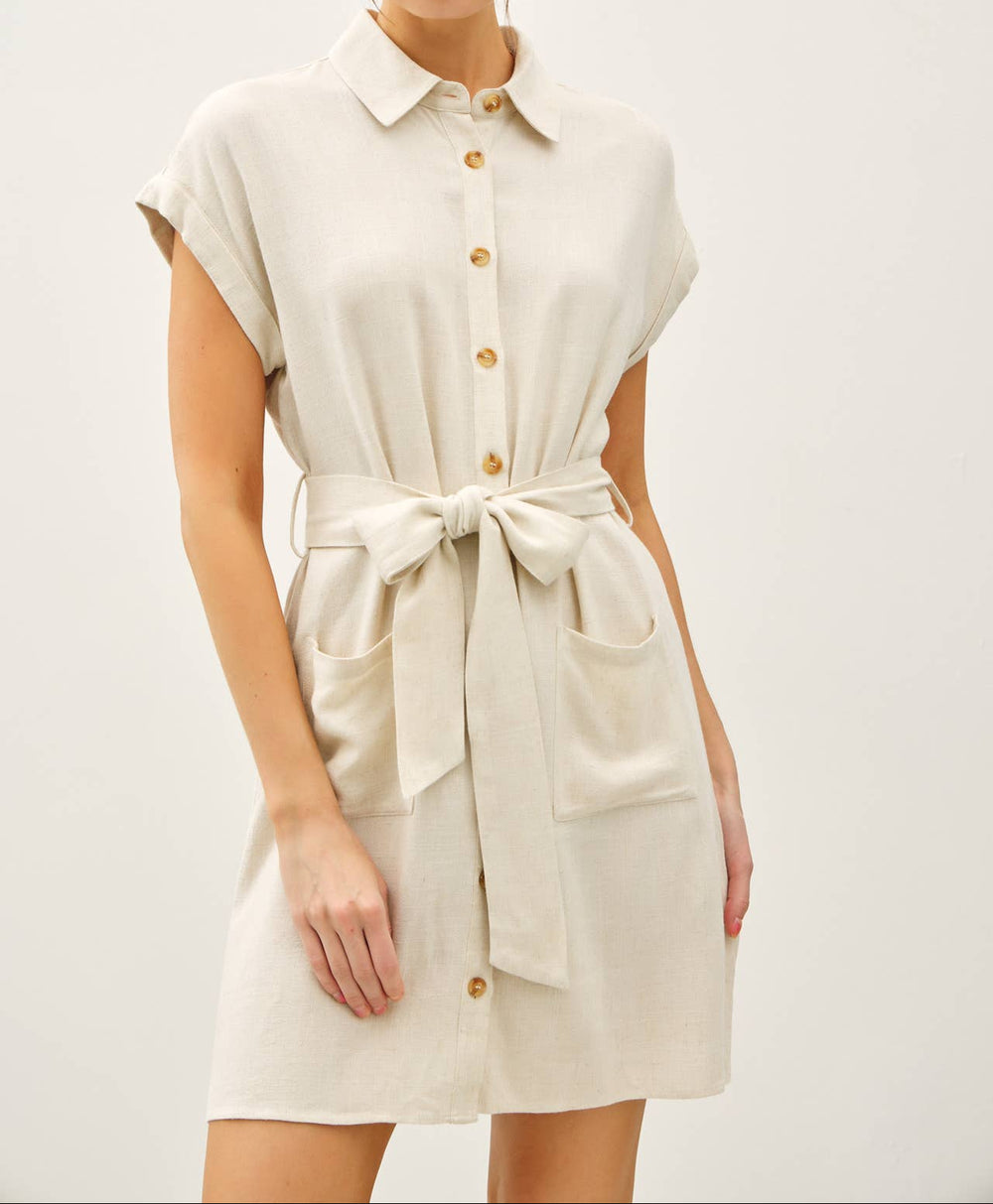 Button Up Short Sleeve Dress in Natural M Button Up Short Sleeve Dress in Natural M