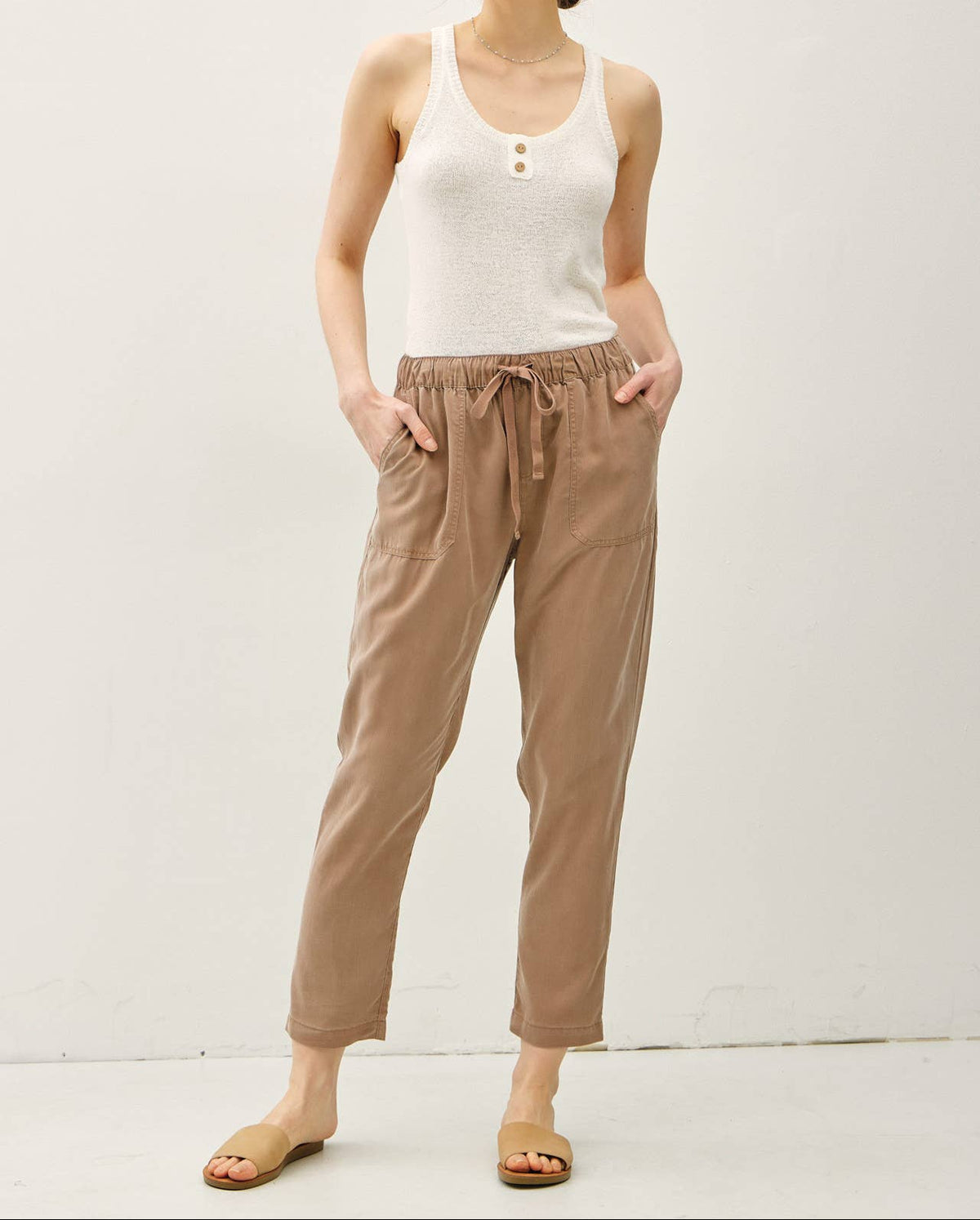 TENCEL TAPERED PANTS