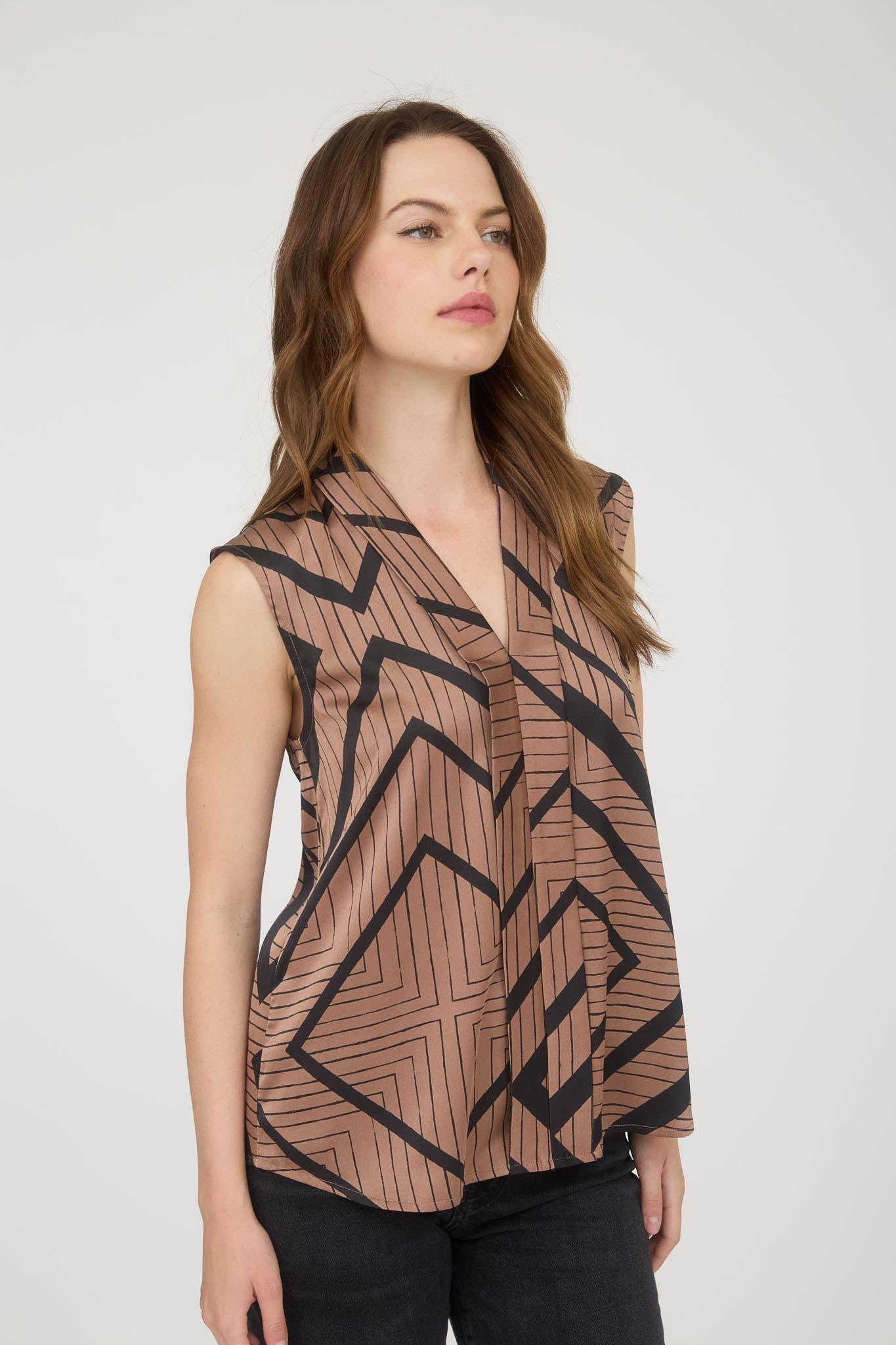 Stella V Neck Satin Top - Black – Emilia Rey