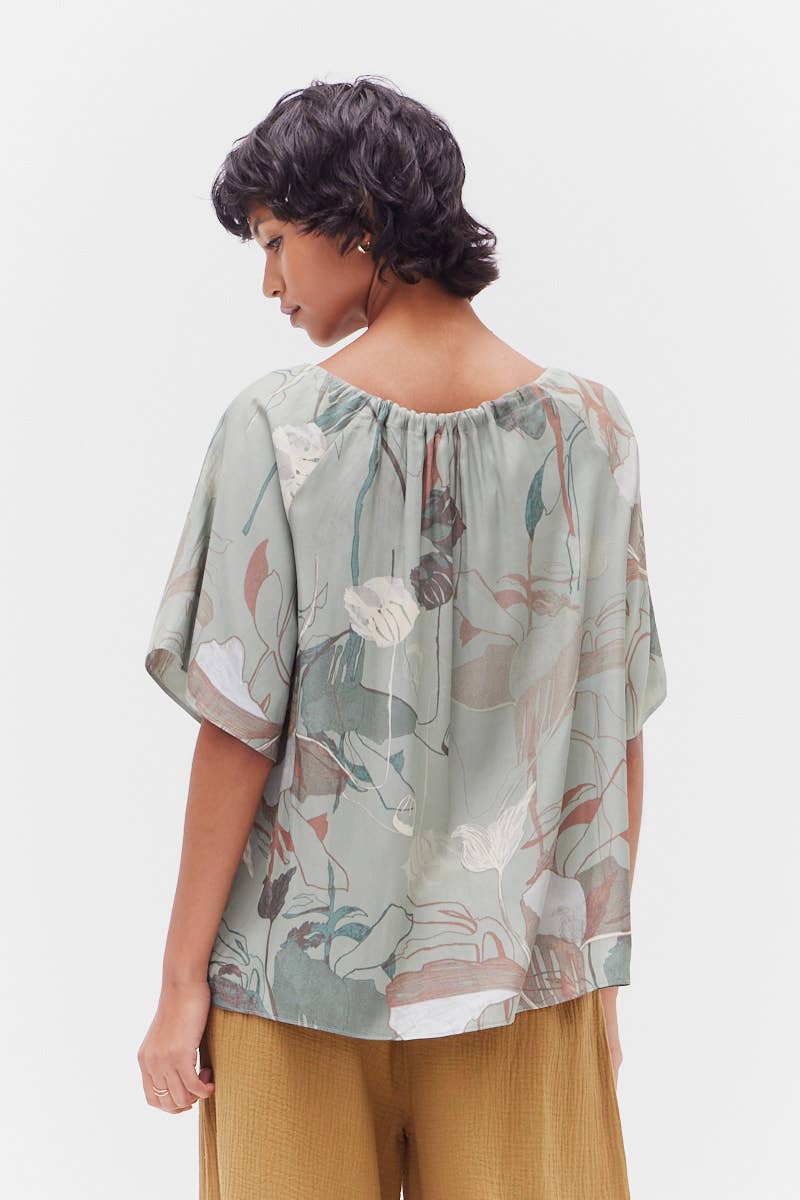 Palm & Pearl Top