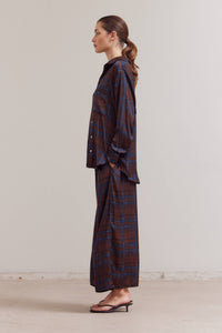 Gloss & Glam Button Up