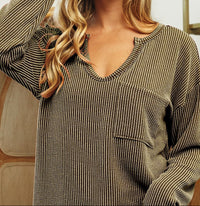 Weekend Waves Top
