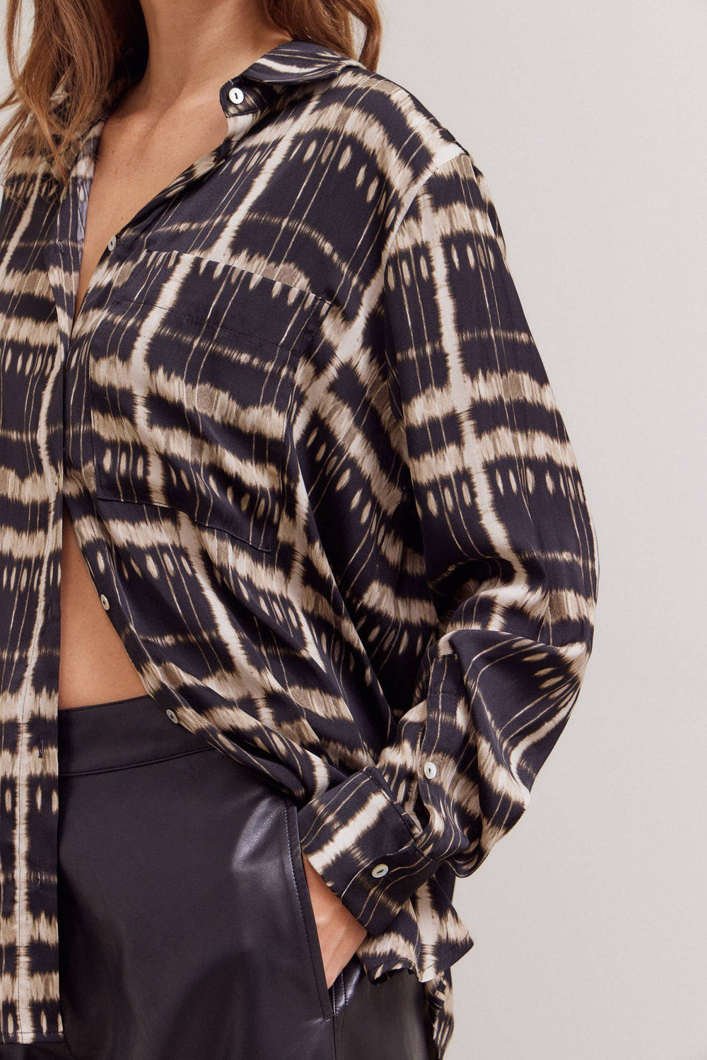 Gloss & Glam Button Up