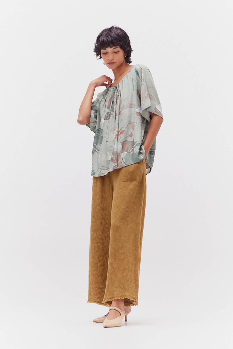 Palm & Pearl Top